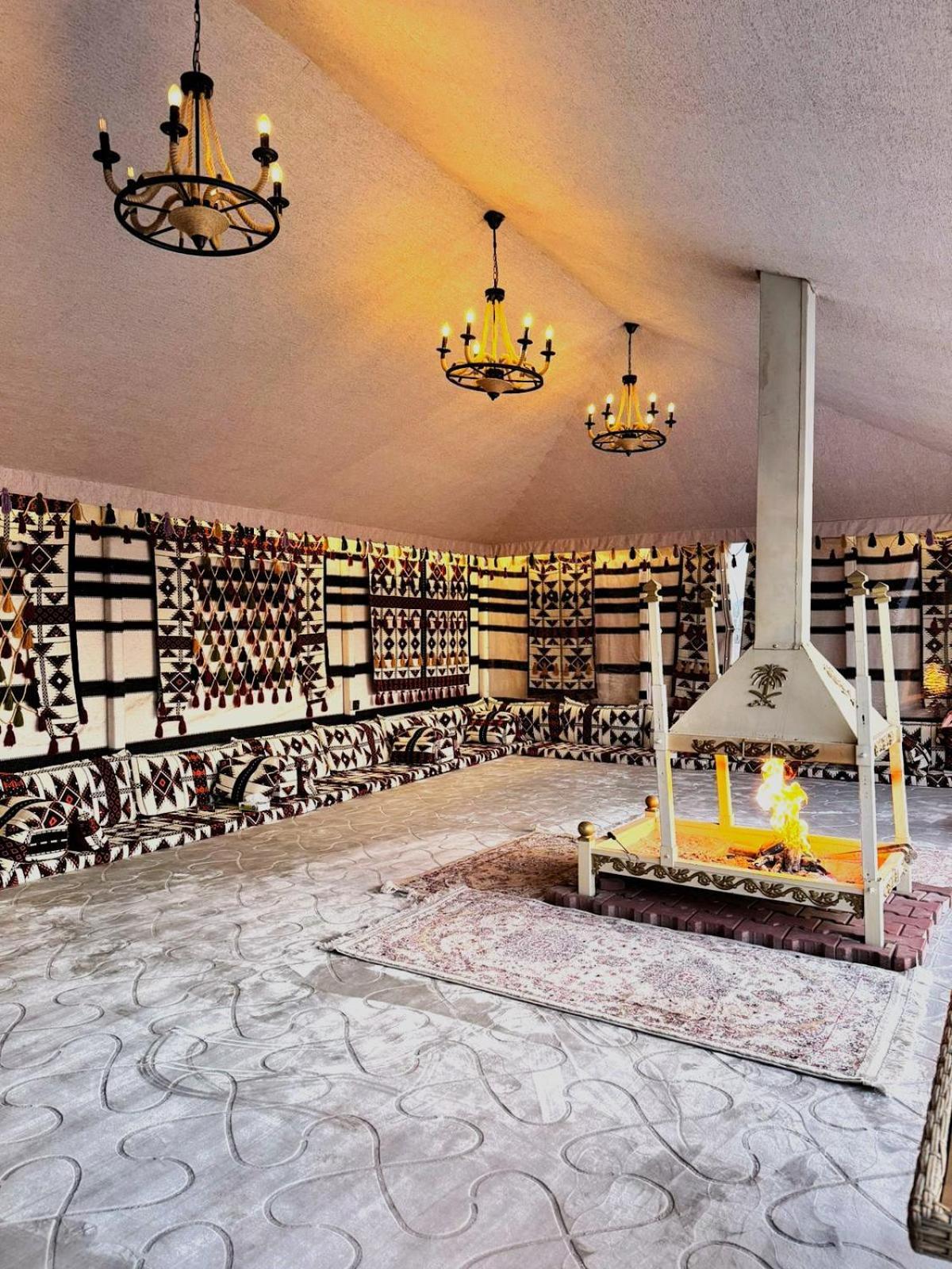 Golden Sayf Alula Hotel Ал Ула Екстериор снимка