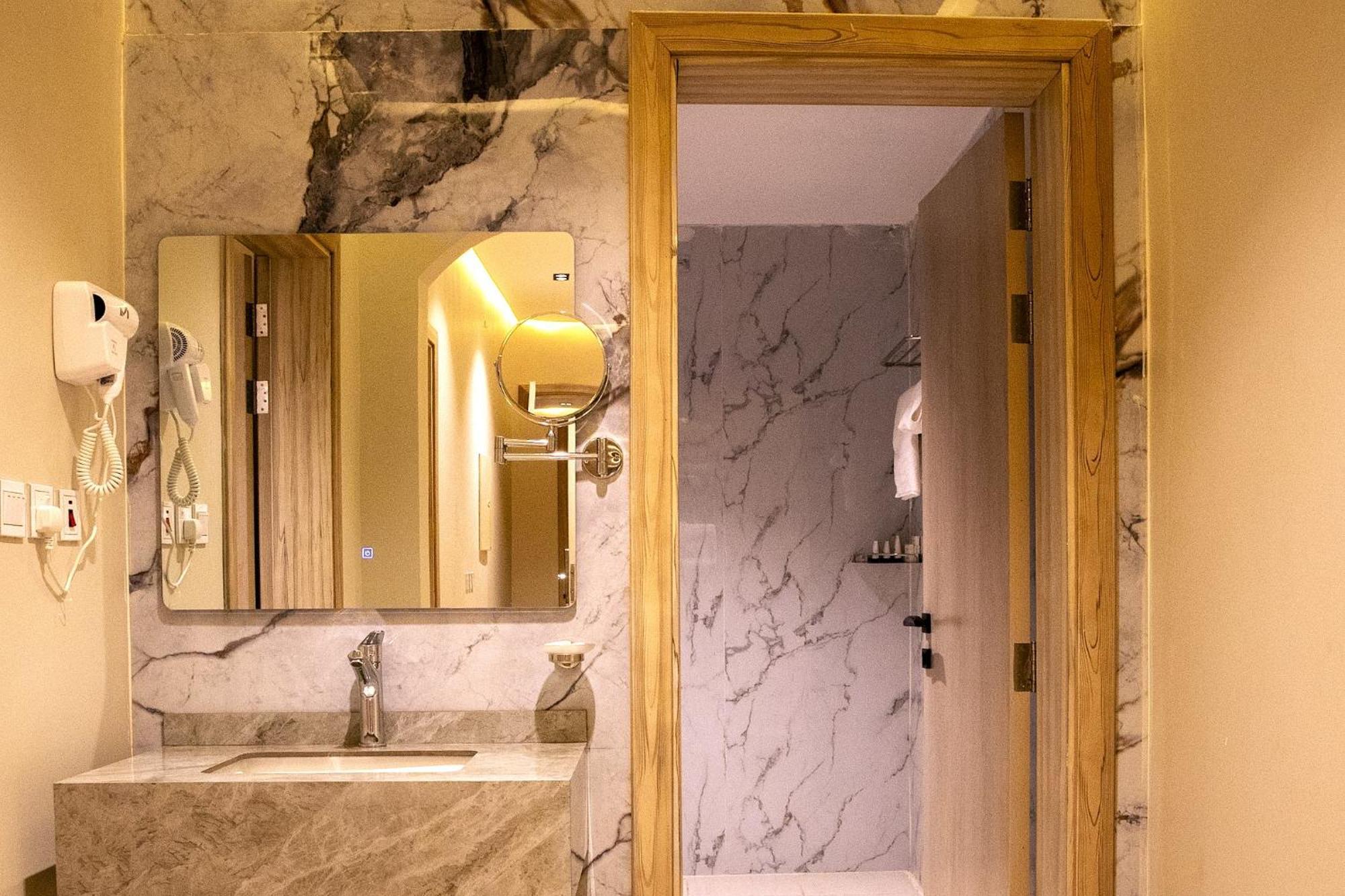 Golden Sayf Alula Hotel Ал Ула Екстериор снимка